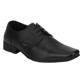 Redtape Shoes Flat 70% off