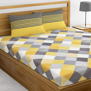 Flat 54% off on Checkered 100% Cotton King Bedsheet with 2 Pillow Covers