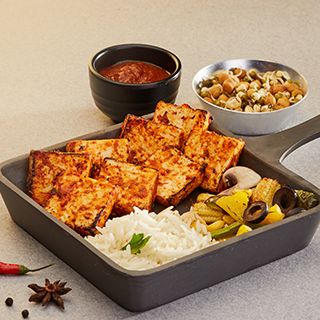 Box8 Food Offer: Order Meal for 2 @ Rs.99 Each