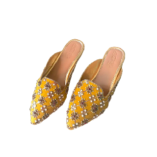 Buy Women Traditional Shoes at Rs 249