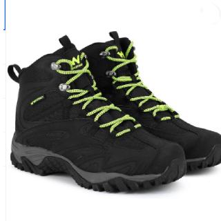 Flat 50% OFF On Wildcraft Hiking & Trekking Shoes For Men  (Black)