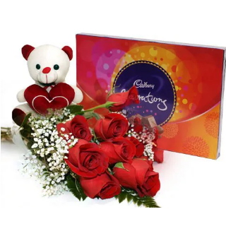 Flaberry Complete Love Combo at Rs.899 + Extra 10% off